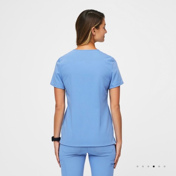 Figs Casma Three-Pocket Scrub Top - Picture 8 of 8